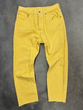 Levi’s 501 Yellow Cropped Straight Jeans W30 L26 Raw Hem